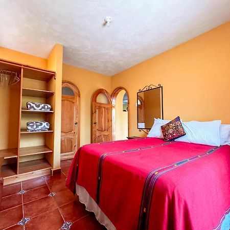 Casa Esperanza Lägenhet Panajachel Exteriör bild