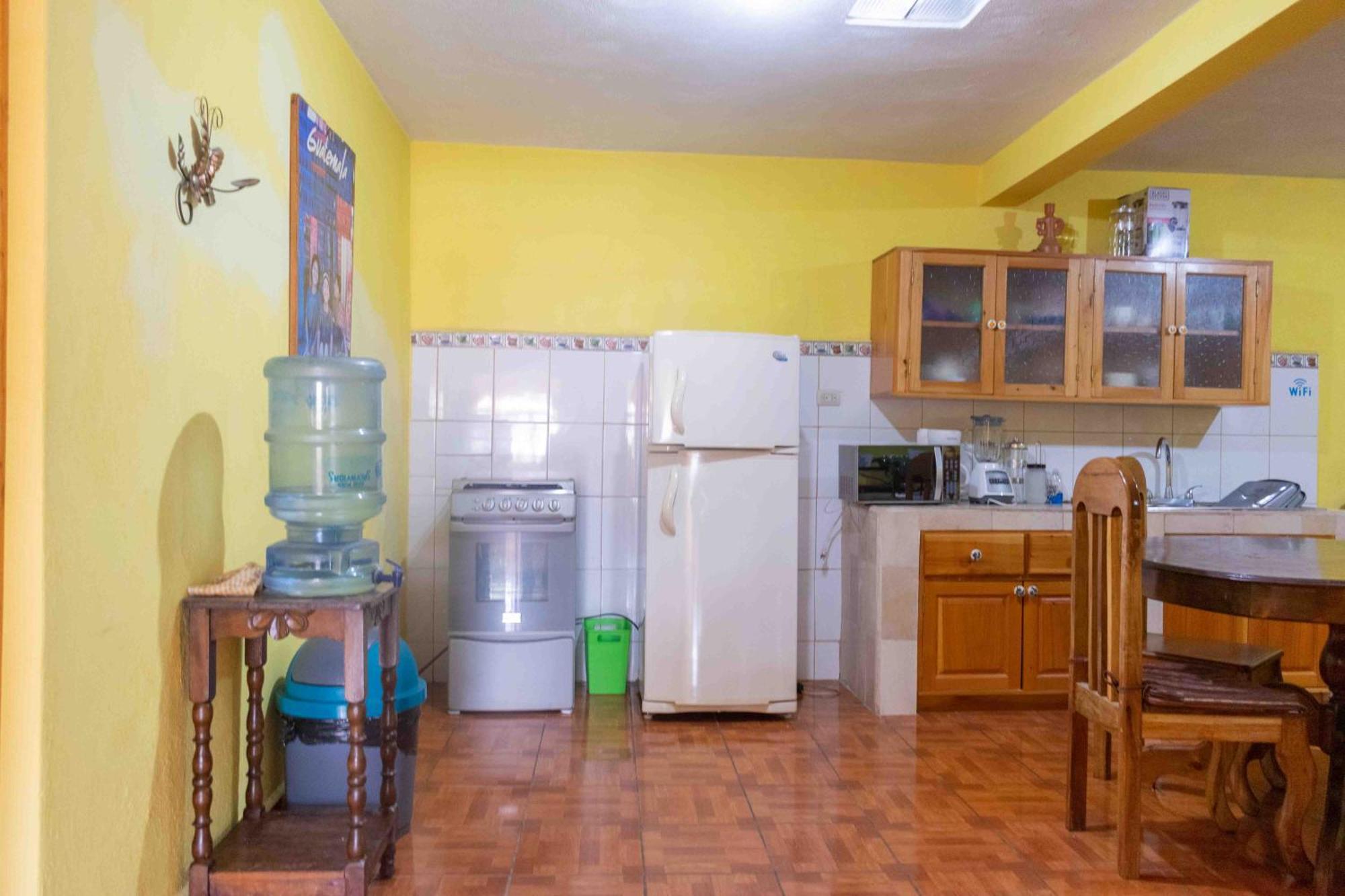 Casa Esperanza Lägenhet Panajachel Exteriör bild