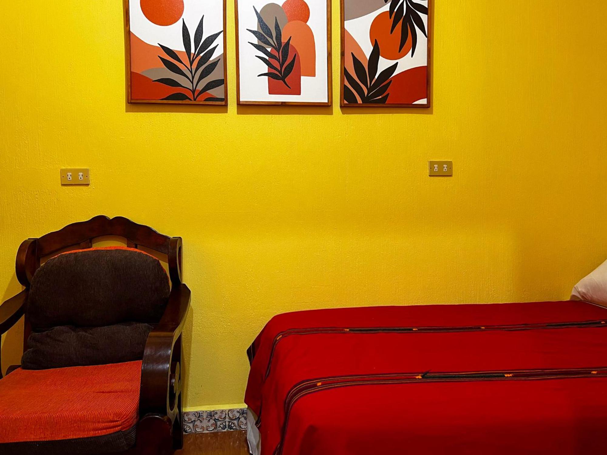 Casa Esperanza Lägenhet Panajachel Exteriör bild