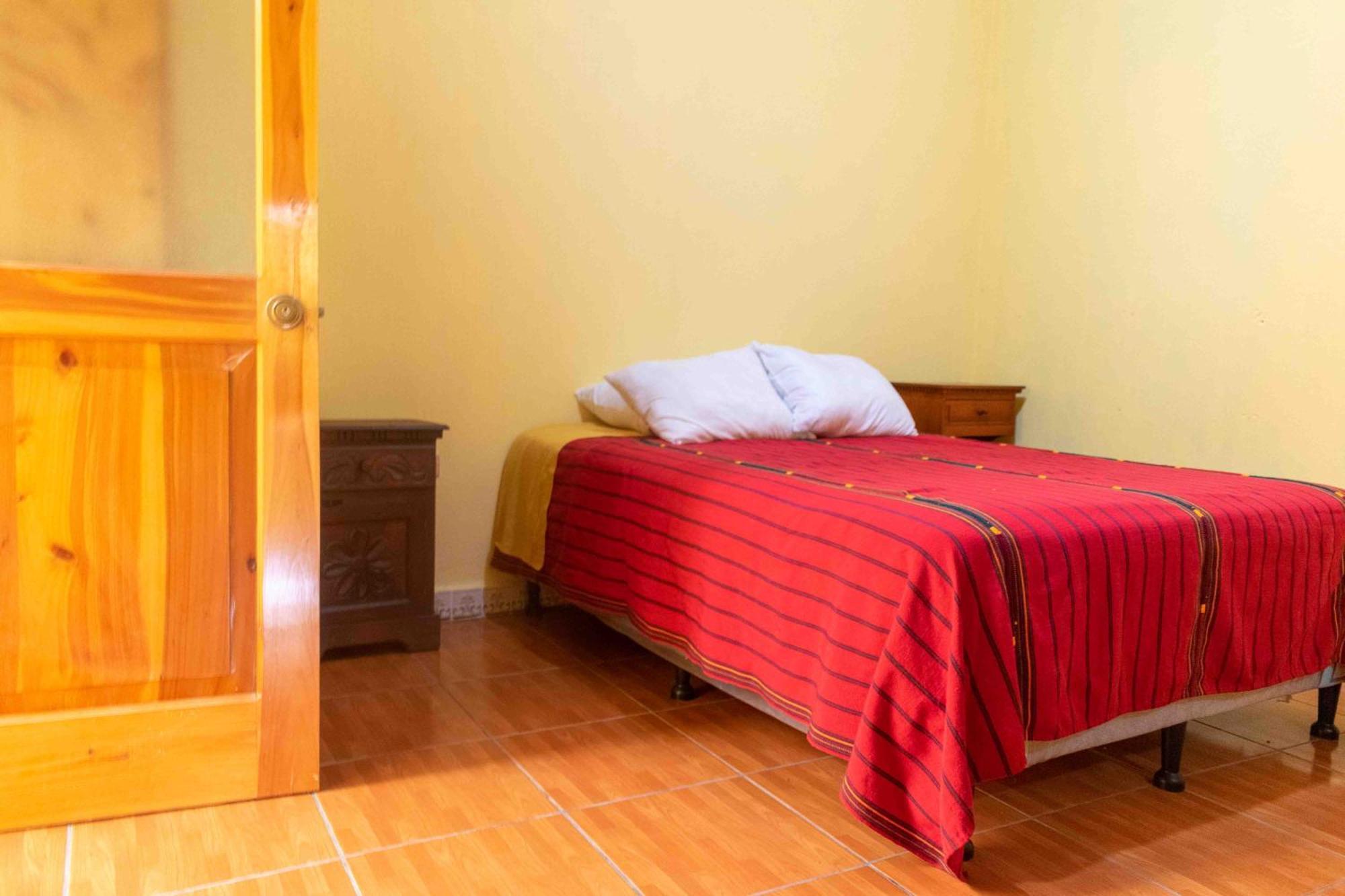 Casa Esperanza Lägenhet Panajachel Exteriör bild