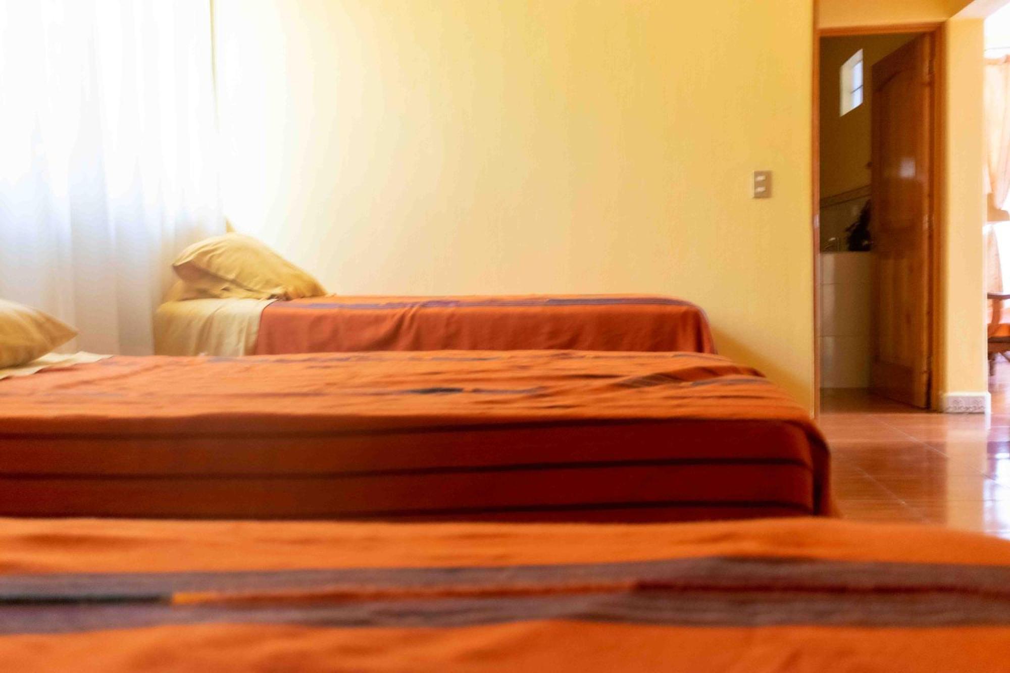 Casa Esperanza Lägenhet Panajachel Exteriör bild