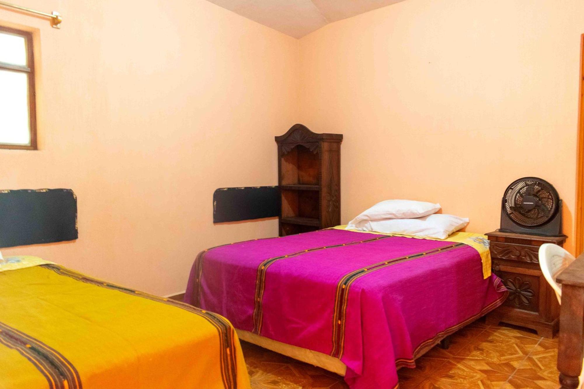 Casa Esperanza Lägenhet Panajachel Exteriör bild