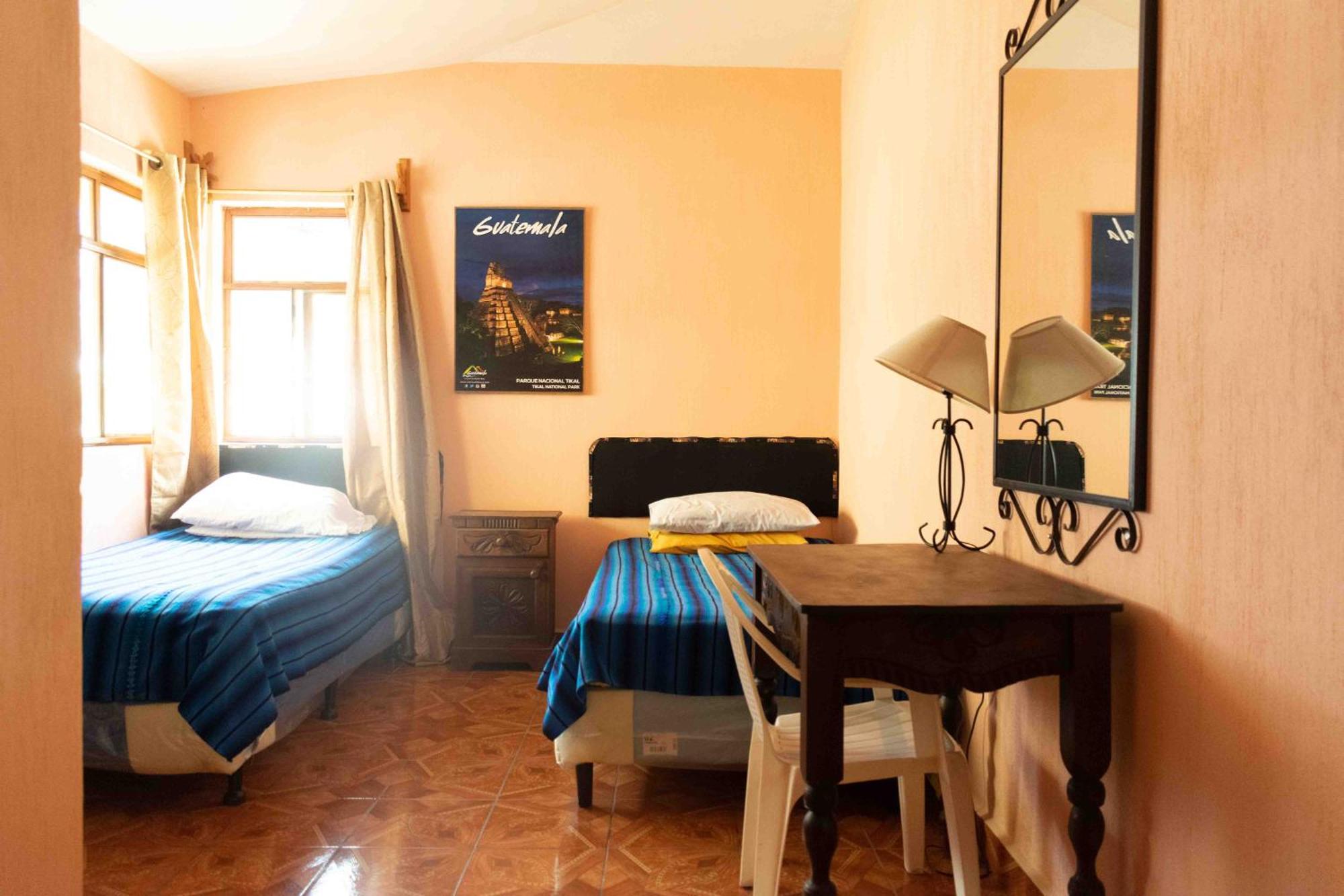 Casa Esperanza Lägenhet Panajachel Exteriör bild